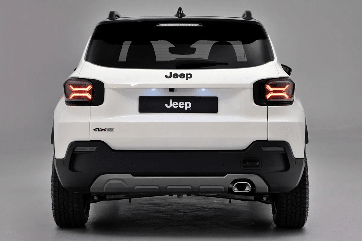 Jeep Avenger hybride 2025 vue arrière
