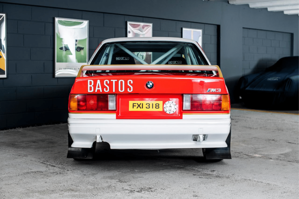 BMW M3 E30 - 1988 vue de derrière